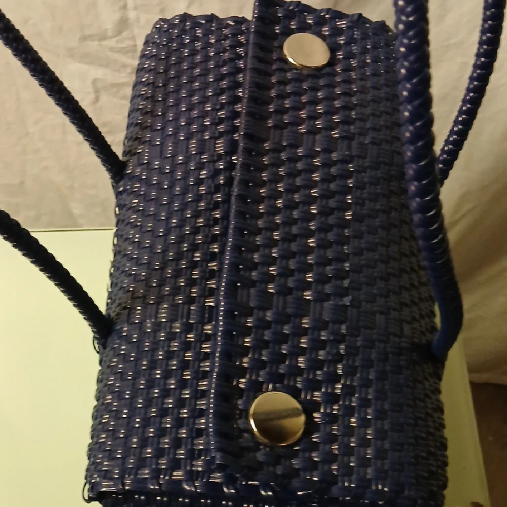Elegant Navy and Cream Geometric Tote - Picture 3 of 10
